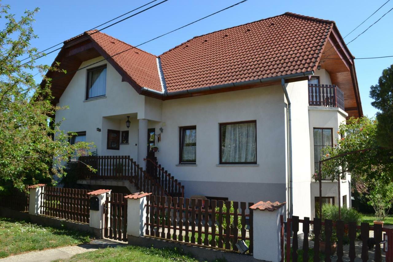 Vandorpiheno Apartment Fonyod Ngoại thất bức ảnh